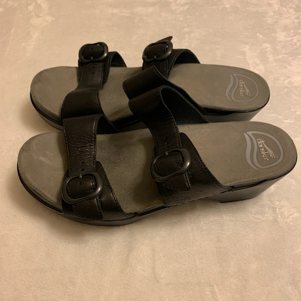 Dansko Woman Sandal